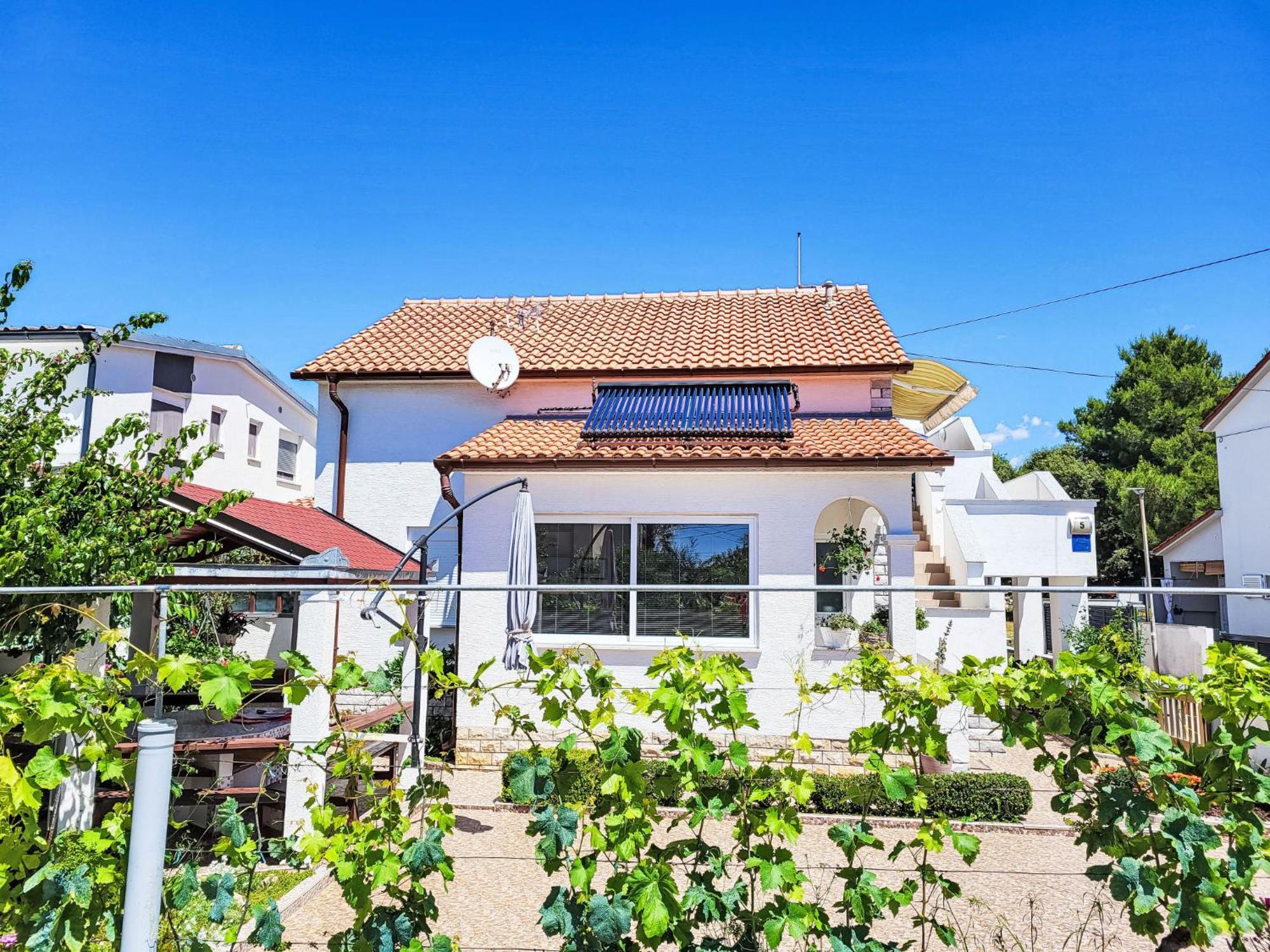 Apartment Mira-1 By Interhome วีร์ ภายนอก รูปภาพ